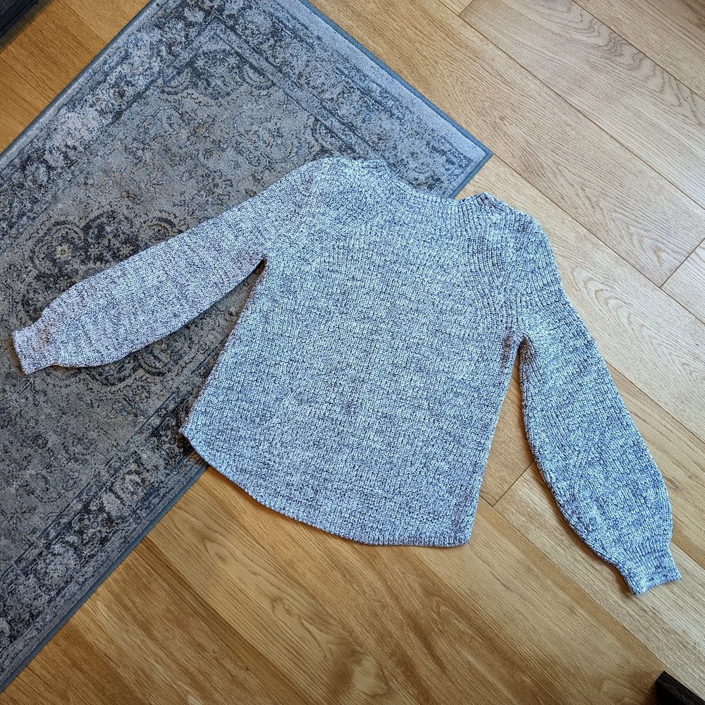 EUC Gap Balloon Sleeve Knit Sweater